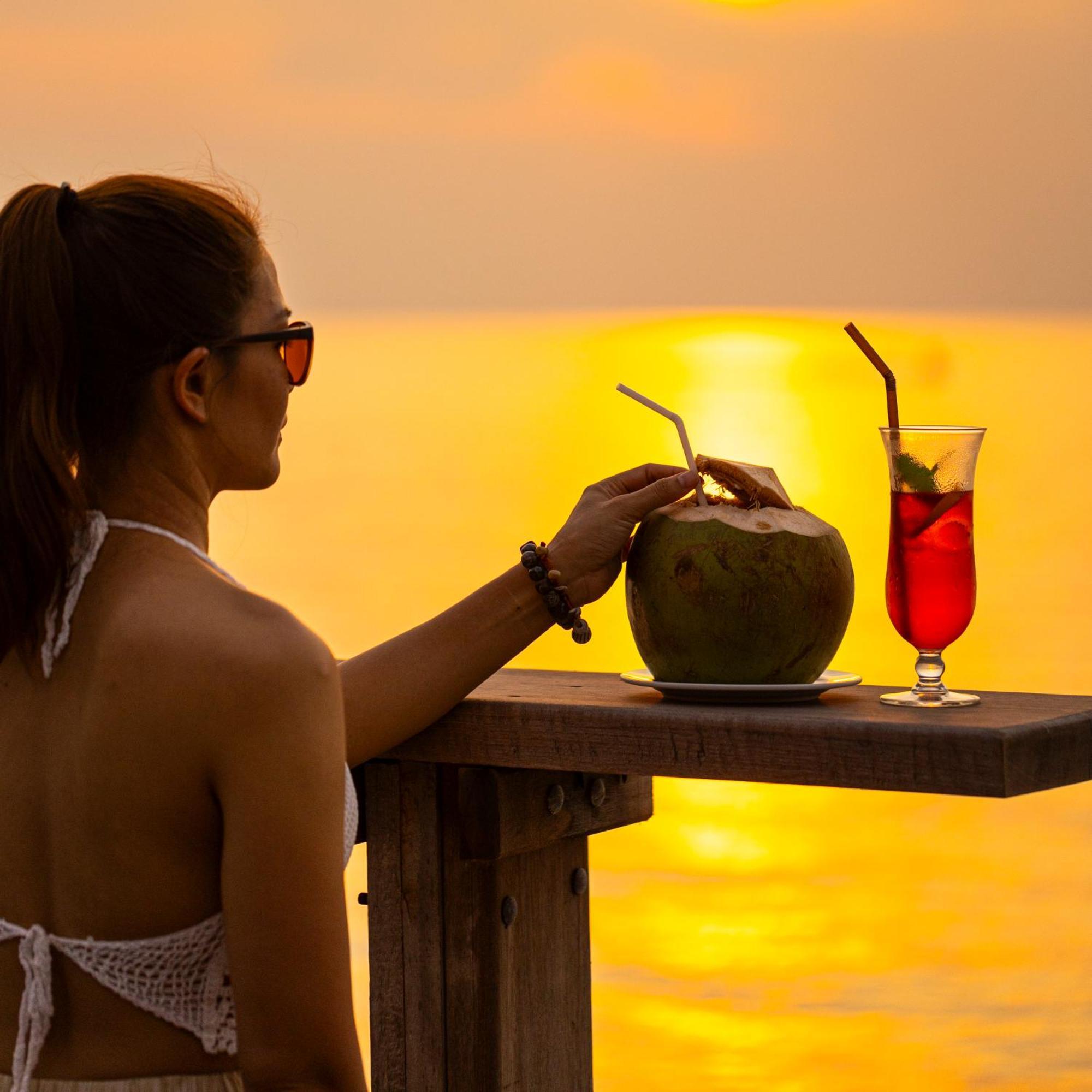 Lipa Lodge Beach Resort Lipa Noi Luaran gambar