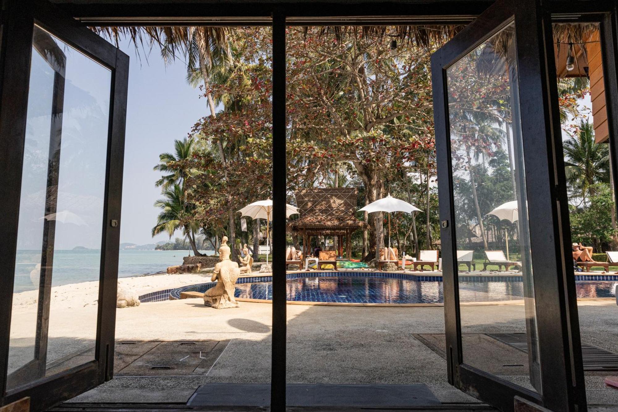 Lipa Lodge Beach Resort Lipa Noi Luaran gambar