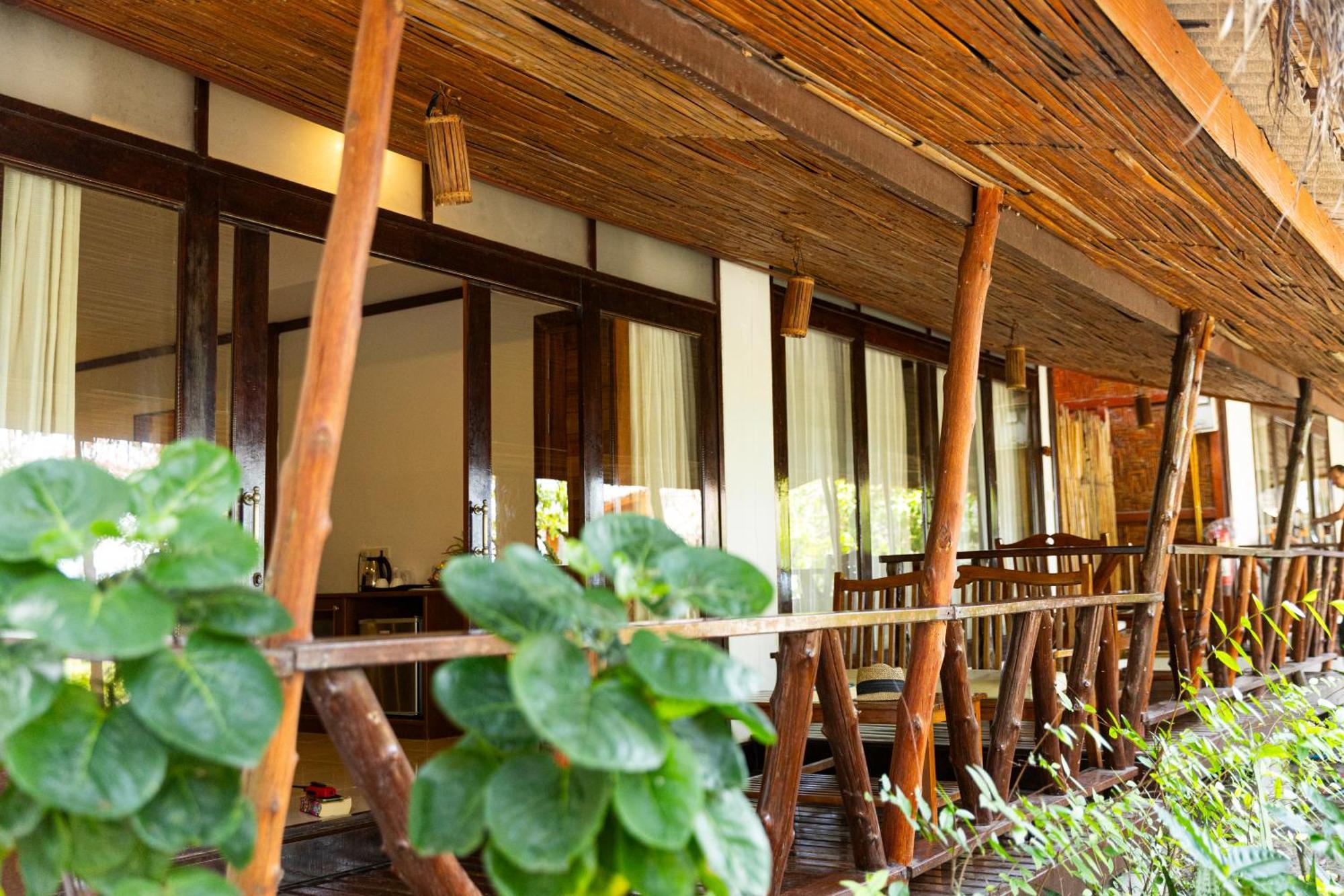 Lipa Lodge Beach Resort Lipa Noi Luaran gambar