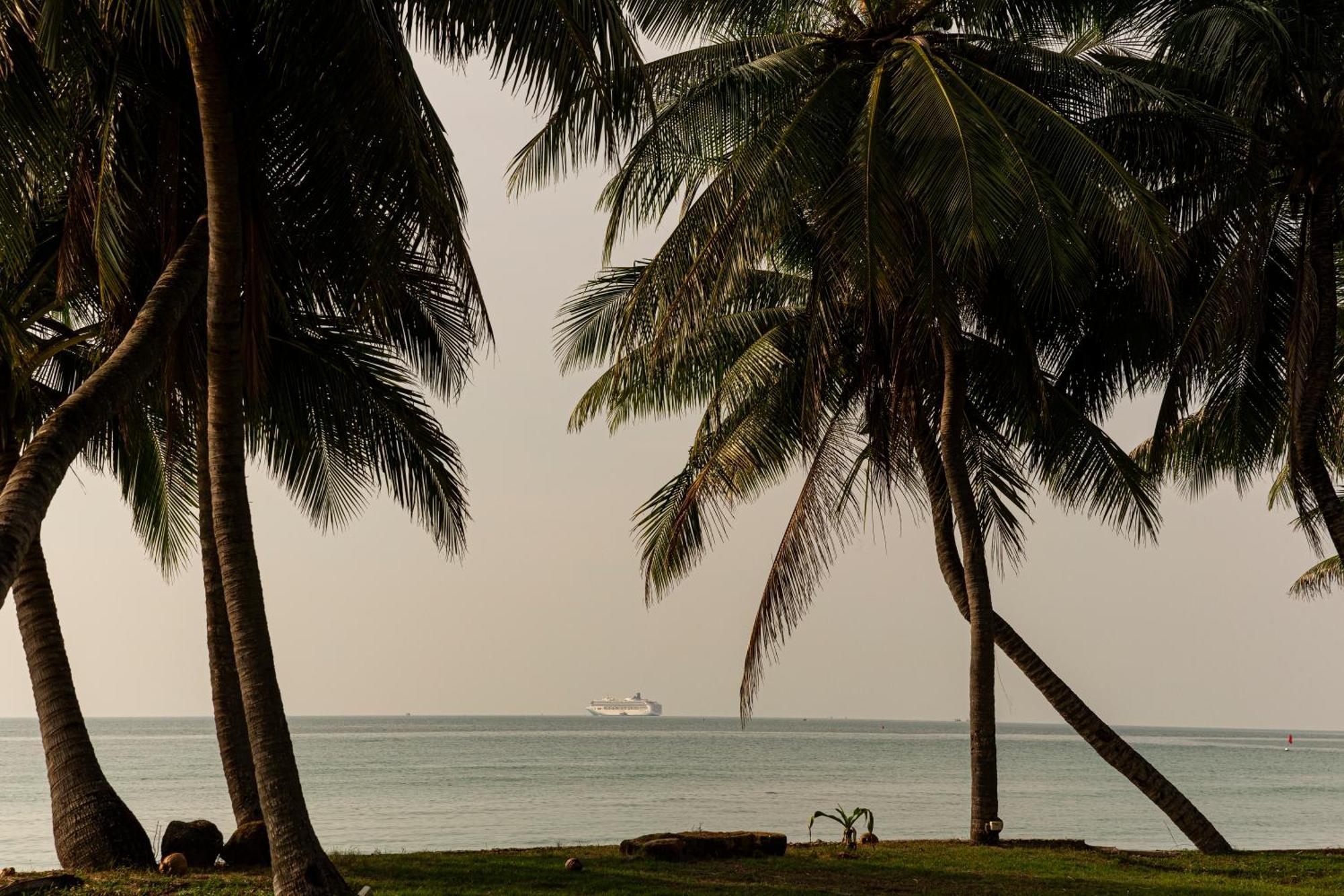 Lipa Lodge Beach Resort Lipa Noi Luaran gambar