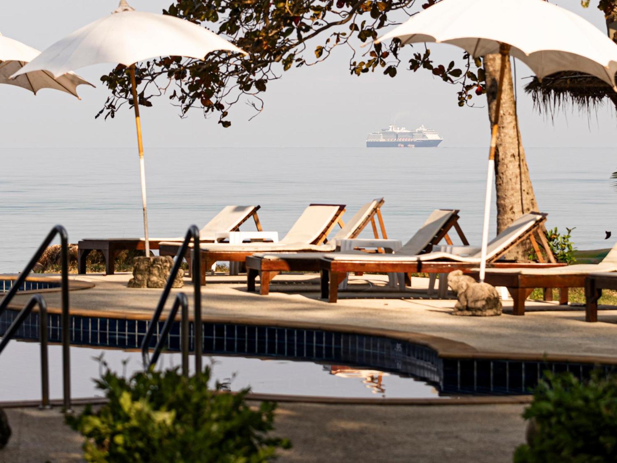 Lipa Lodge Beach Resort Lipa Noi Luaran gambar